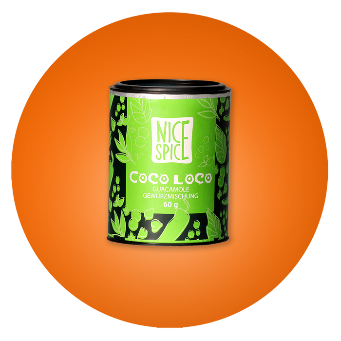 NICE SPICE Coco Loco Guacamole Gewürzmischung in zylinderförmiger grüner Gewürzdose mit verspieltem Design vor orangem Hintergrund